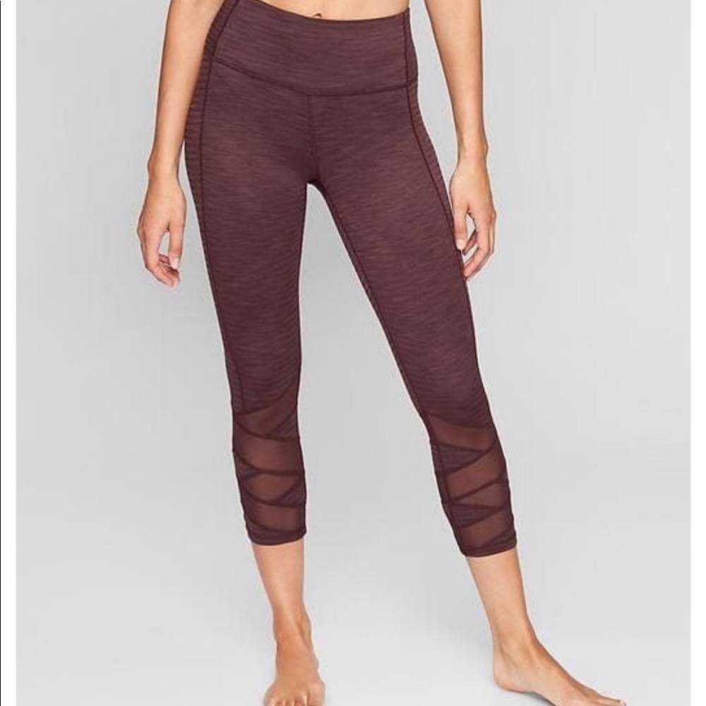 ATHLETA Jacquard Mantra Capri Size S